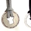 Kette Anhänger oder Talisman Scheibe Vorderseite und Rückseite beschriftet auf Deutsch und English Der Engel-Weg-AUFRECHT STEHEND-Mut HABEN-KLARSEIN Scheibe Durchmesser 28mm – Bild 4